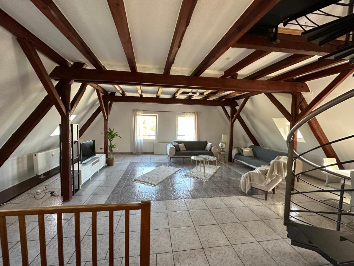 Schoene Grosse Maisonettenwohnung In Weissenthurm Экстерьер фото